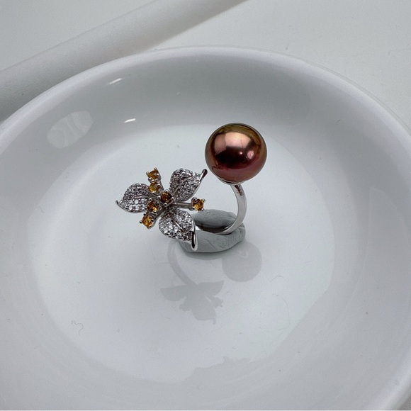 R81 S925 Stamped Freshwater Edison Baroque Pearl Open top Freesize Flower Ring